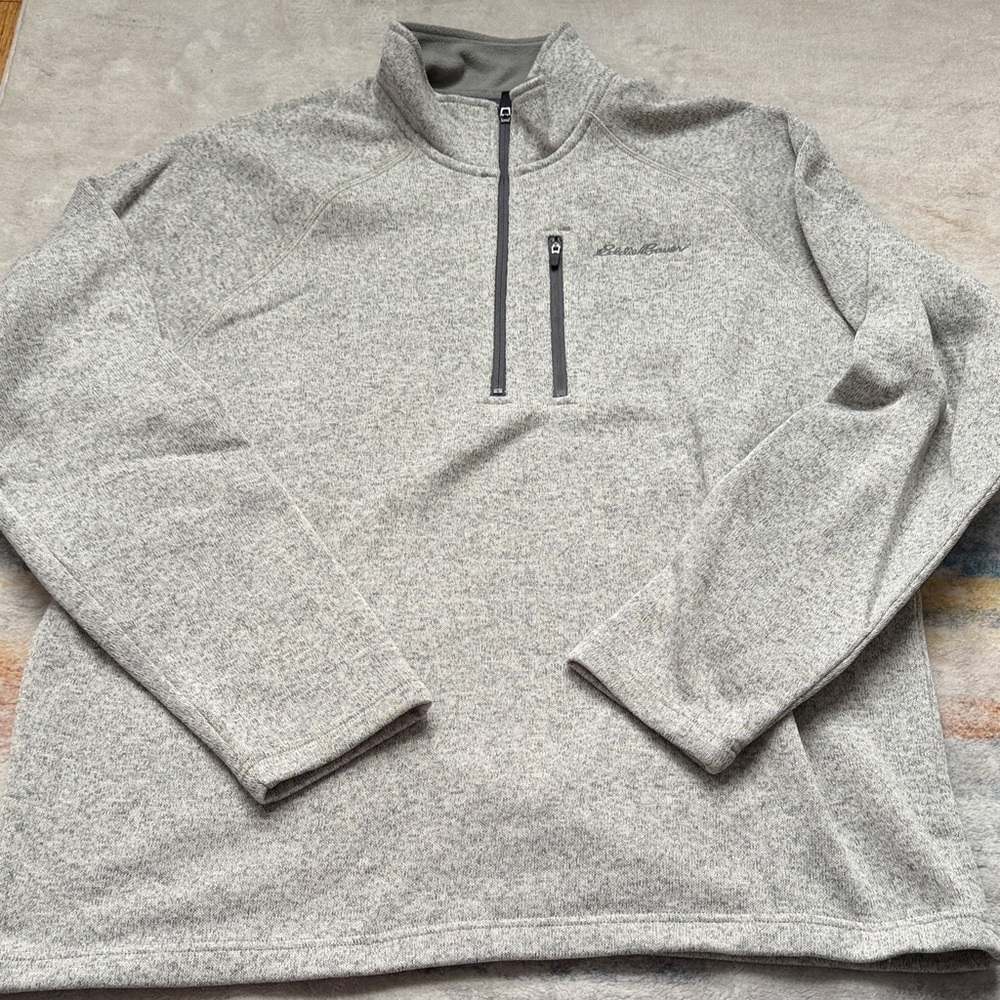 (329)Eddie Bauer Men's Light Gray Zip-Up Sweater